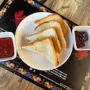Bread with butter & Jam (4 pes)